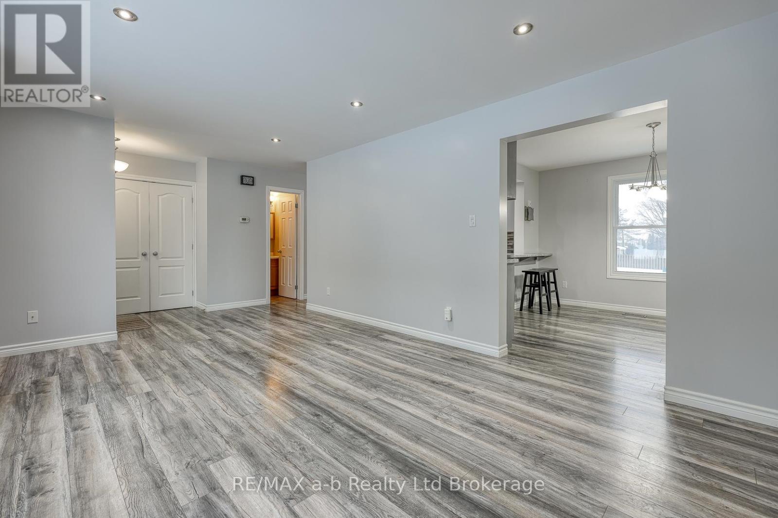 251 King Street E, Ingersoll, Ontario  N5C 1H4 - Photo 19 - X12671774