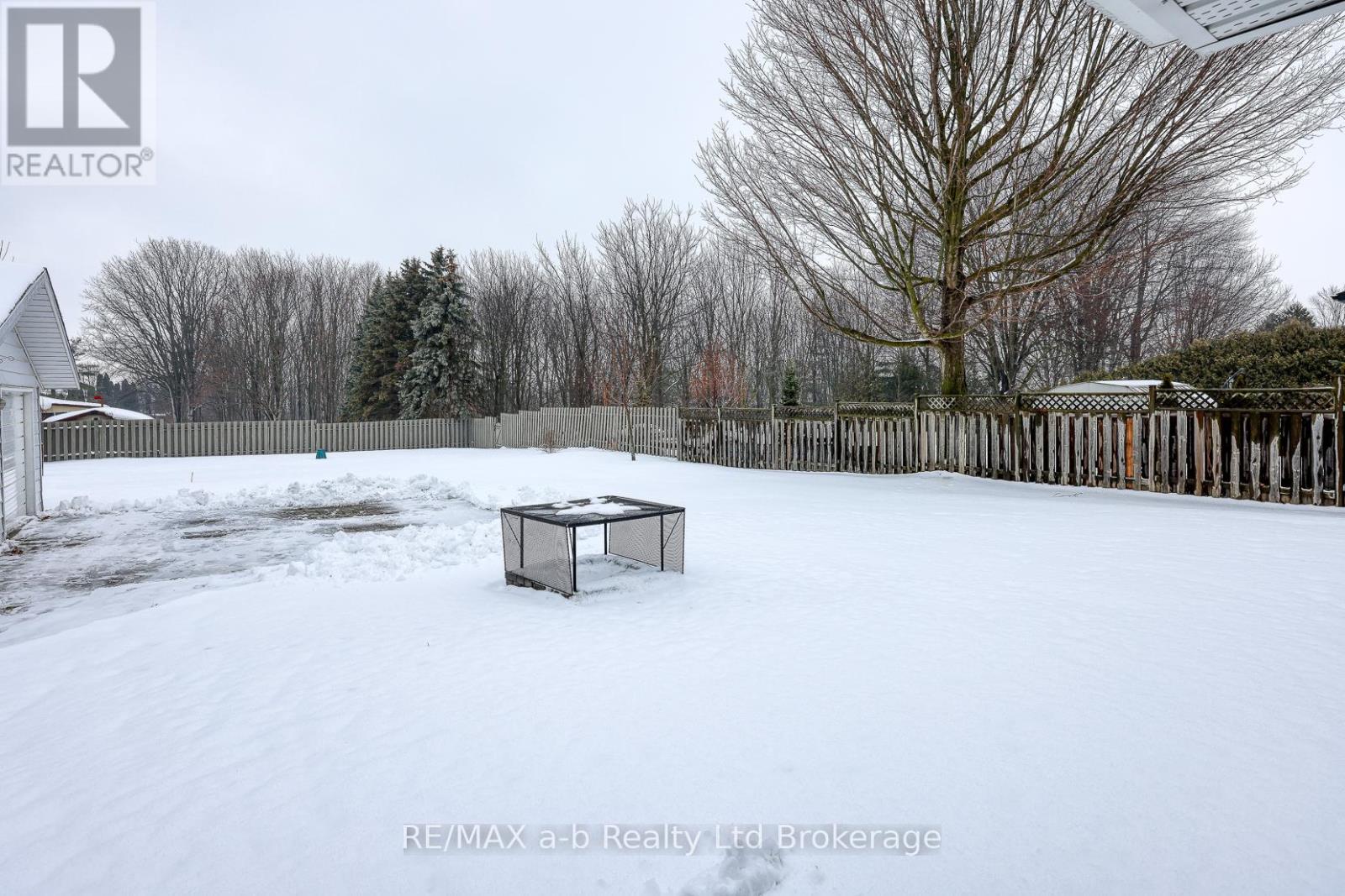 251 King Street E, Ingersoll, Ontario  N5C 1H4 - Photo 4 - X12671774