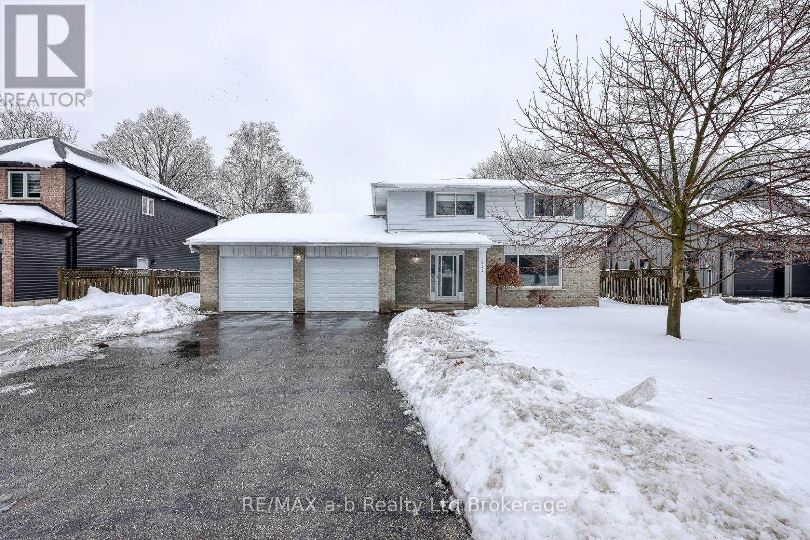 251 King Street E, Ingersoll, Ontario  N5C 1H4 - Photo 48 - X12671774