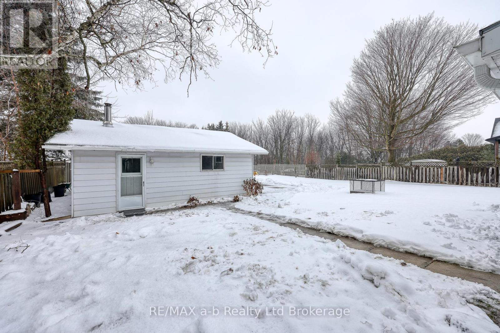 251 King Street E, Ingersoll, Ontario  N5C 1H4 - Photo 6 - X12671774