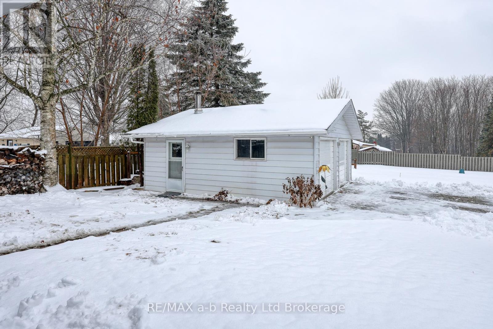251 King Street E, Ingersoll, Ontario  N5C 1H4 - Photo 7 - X12671774