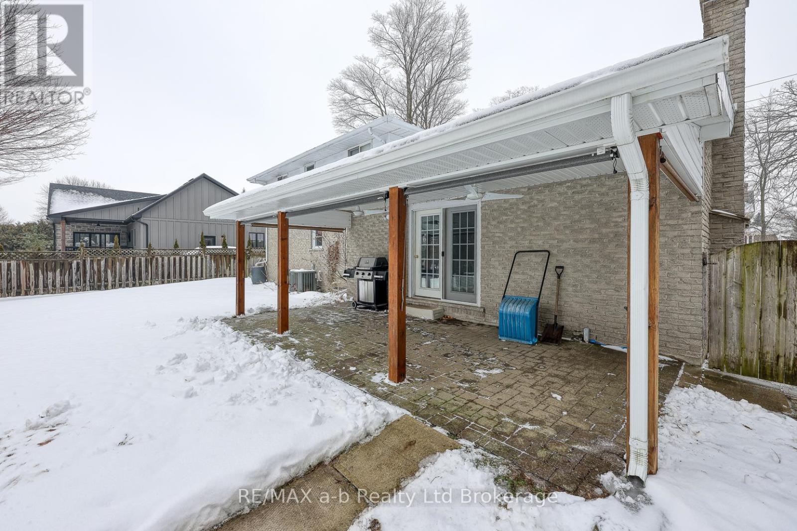 251 King Street E, Ingersoll, Ontario  N5C 1H4 - Photo 8 - X12671774