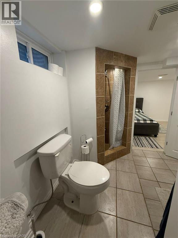 16 Courtland Avenue Unit# Lower, Hamilton, Ontario  L9C 5Z2 - Photo 4 - 40796615