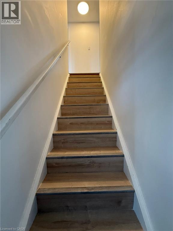 16 Courtland Avenue Unit# Upper, Hamilton, Ontario  L9C 5Z2 - Photo 5 - 40796608