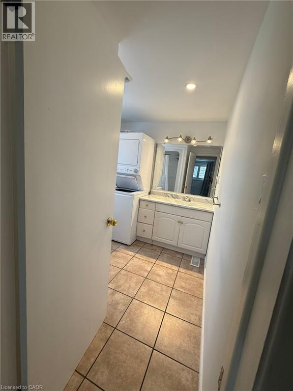 16 Courtland Avenue Unit# Upper, Hamilton, Ontario  L9C 5Z2 - Photo 9 - 40796608