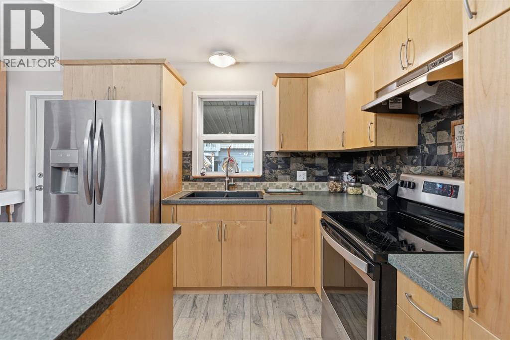 74 Mcrae Street E, Okotoks, Alberta  T1S 1J6 - Photo 18 - A2261407