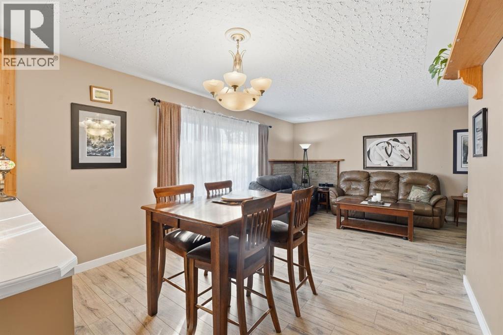 74 Mcrae Street E, Okotoks, Alberta  T1S 1J6 - Photo 10 - A2261407