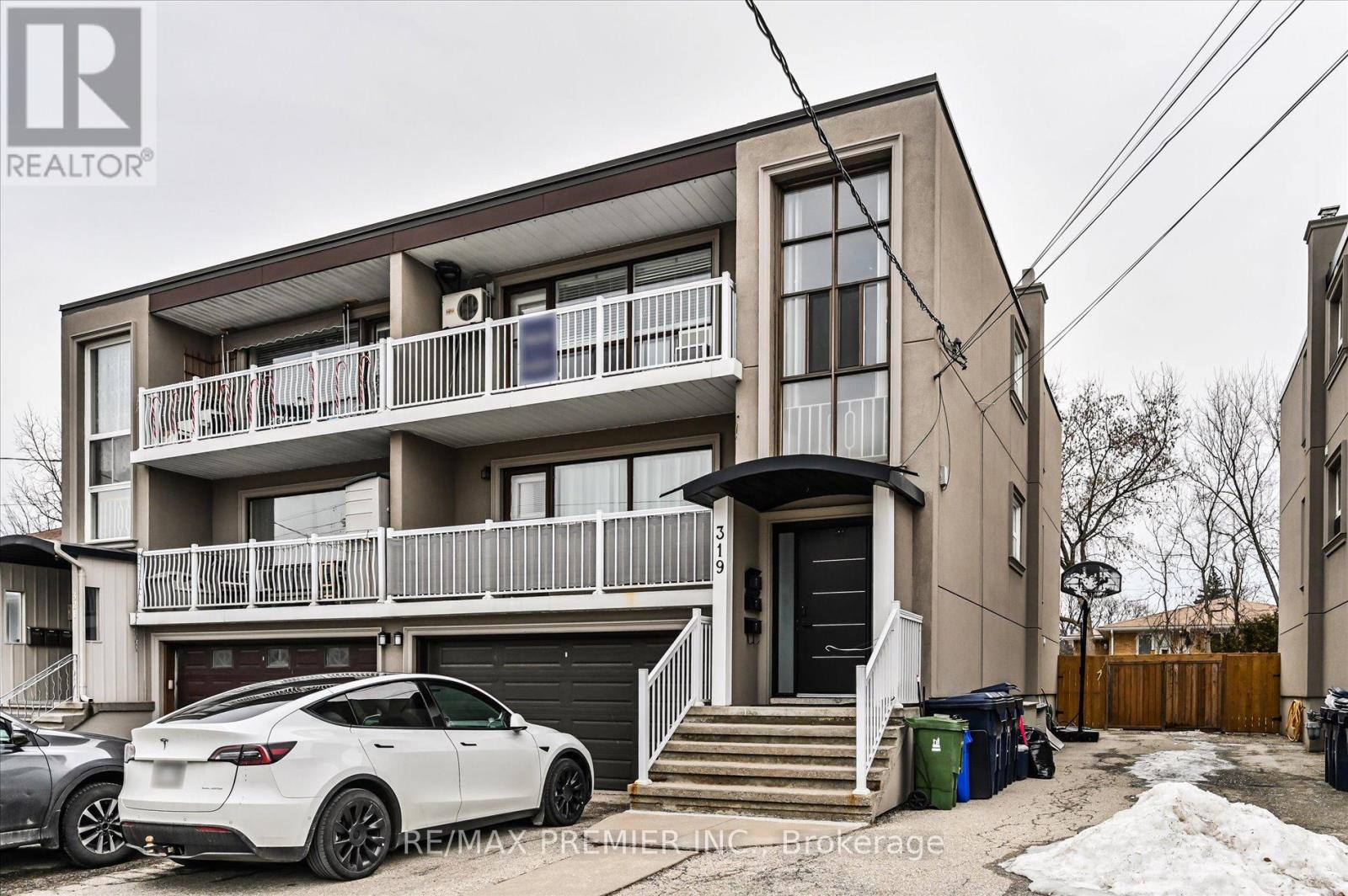 3 - 319 Wilmington Avenue, Toronto (Bathurst Manor), Ontario  M3H 5K9 - Photo 1 - C12666498