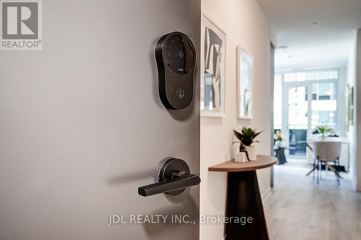 202 Se - 60 Princess Street, Toronto, Ontario  M5A 2C7 - Photo 2 - C12671652