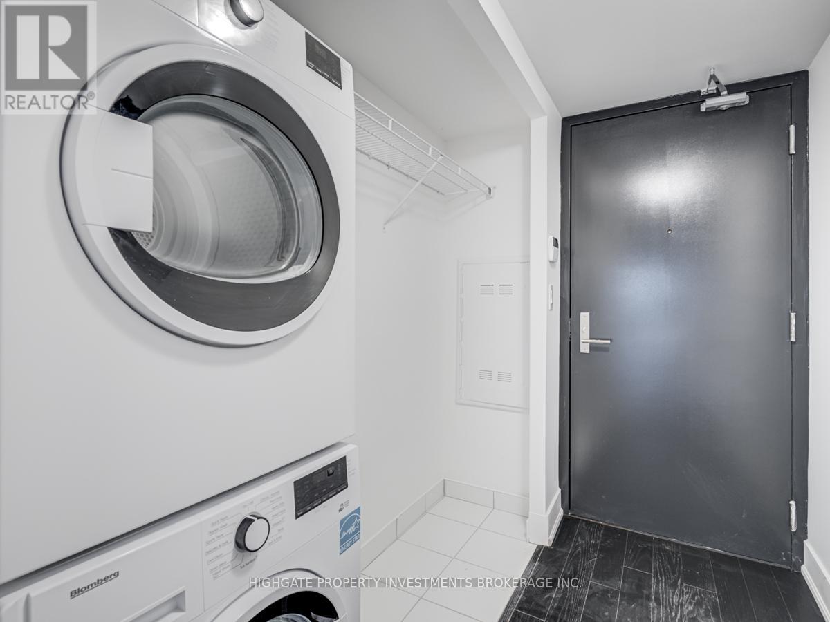 2319 - 955 Bay Street, Toronto, Ontario  M5S 2A2 - Photo 18 - C12671682