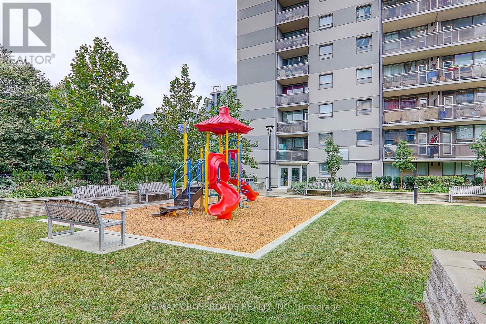 Th18 - 270 Davenport Road, Toronto, Ontario  M5R 0C1 - Photo 35 - C12671834