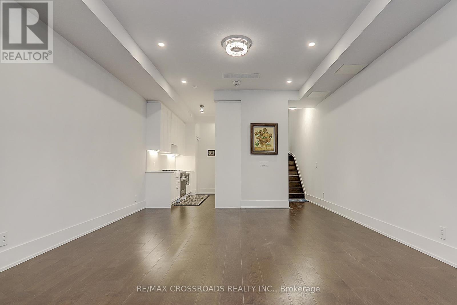 Th18 - 270 Davenport Road, Toronto, Ontario  M5R 0C1 - Photo 5 - C12671834