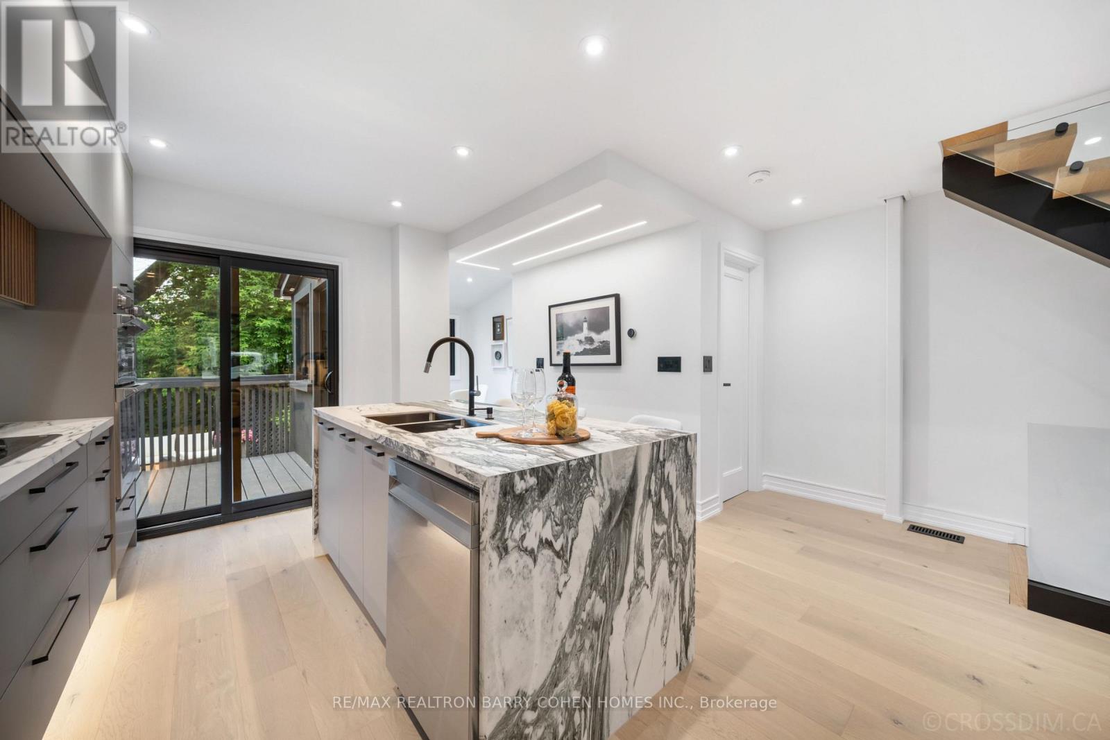 12 Fairfield Road, Toronto, Ontario  M4P 1T1 - Photo 18 - C12671868