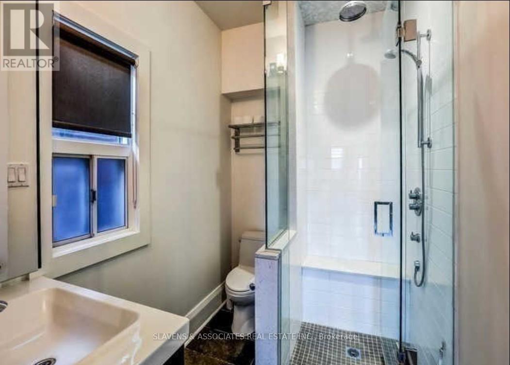 13 Sutherland Avenue, Toronto, Ontario  M4C 1R8 - Photo 11 - E12671660