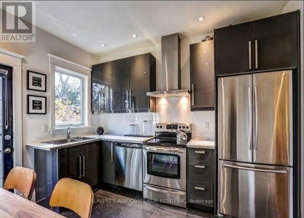 13 Sutherland Avenue, Toronto, Ontario  M4C 1R8 - Photo 8 - E12671660