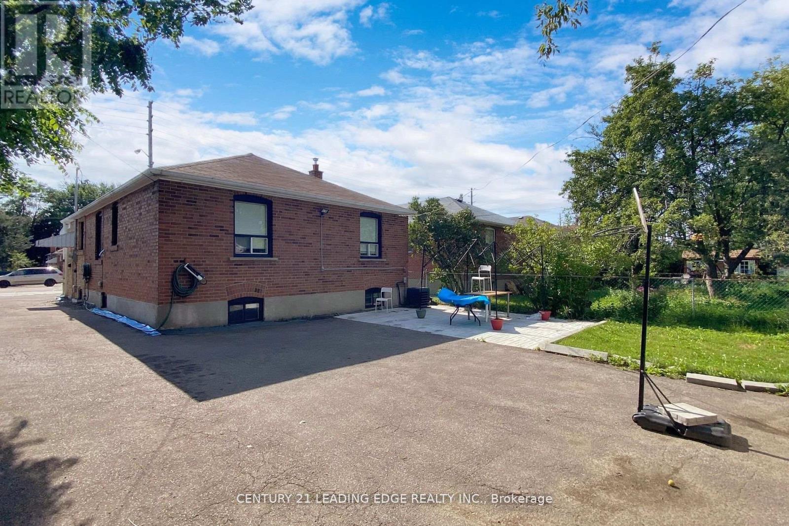 Bsmt - 1215 Warden Avenue, Toronto, Ontario  M1R 2R3 - Photo 32 - E12671776