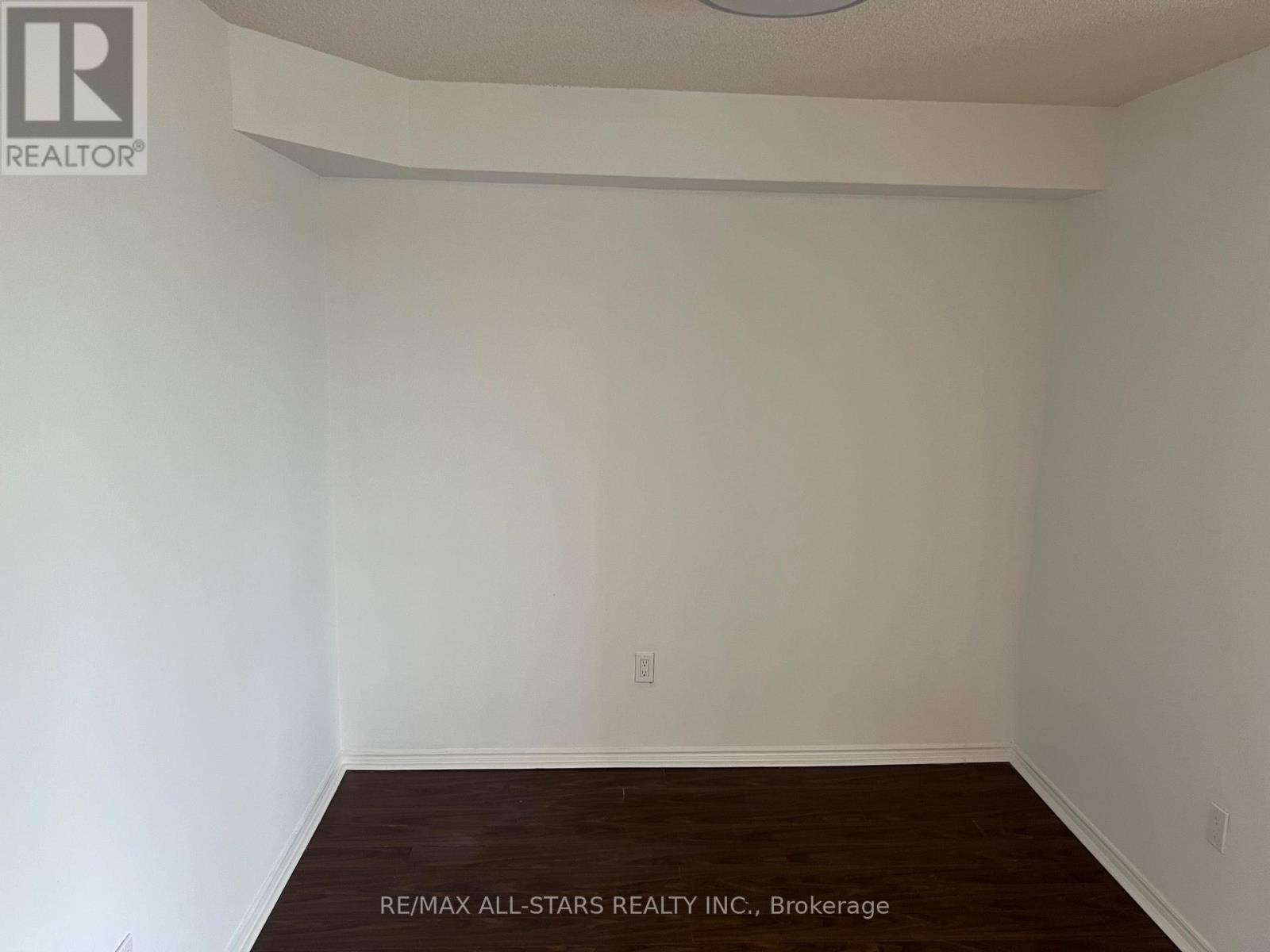 611 - 5 Greystone Walk Drive, Toronto, Ontario  M1K 5J5 - Photo 9 - E12671794