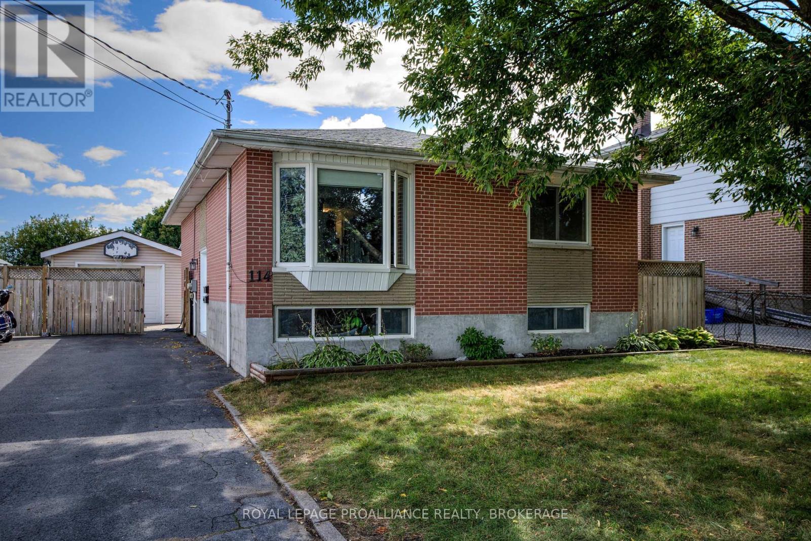 114 Drennan Street, Kingston, Ontario  K7K 2S5 - Photo 2 - X12671584