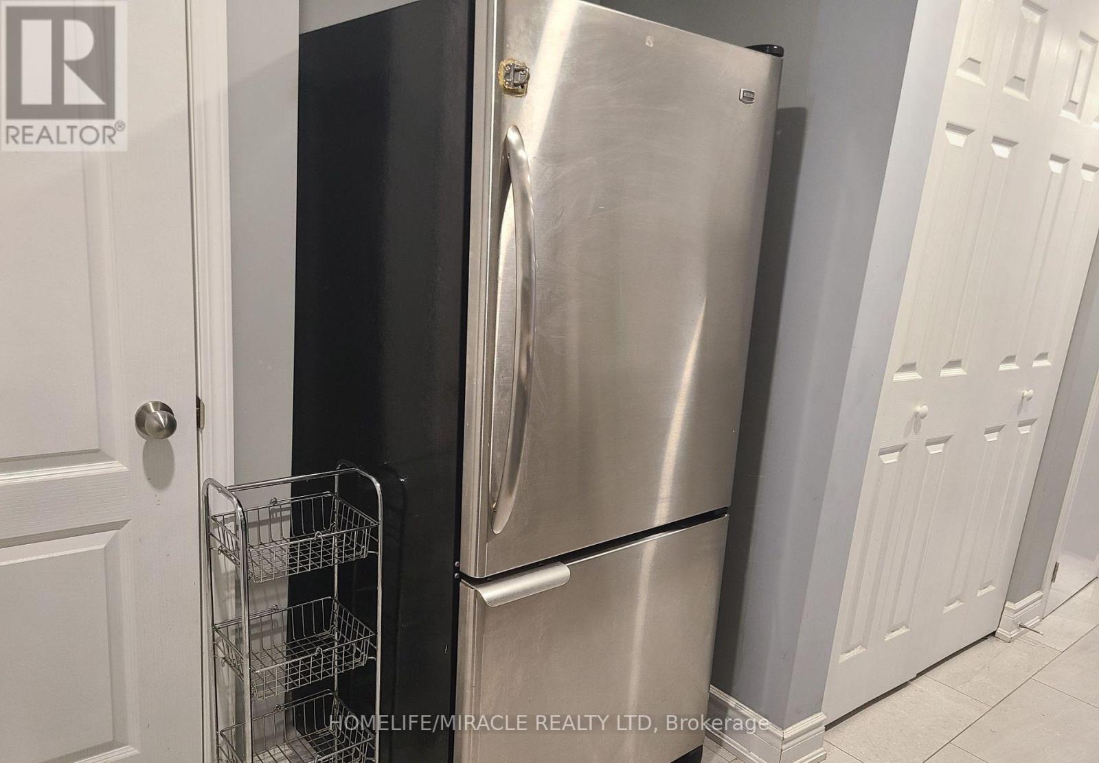 150 Gentile Circle, Vaughan, Ontario  L4H 3N3 - Photo 11 - N12666350