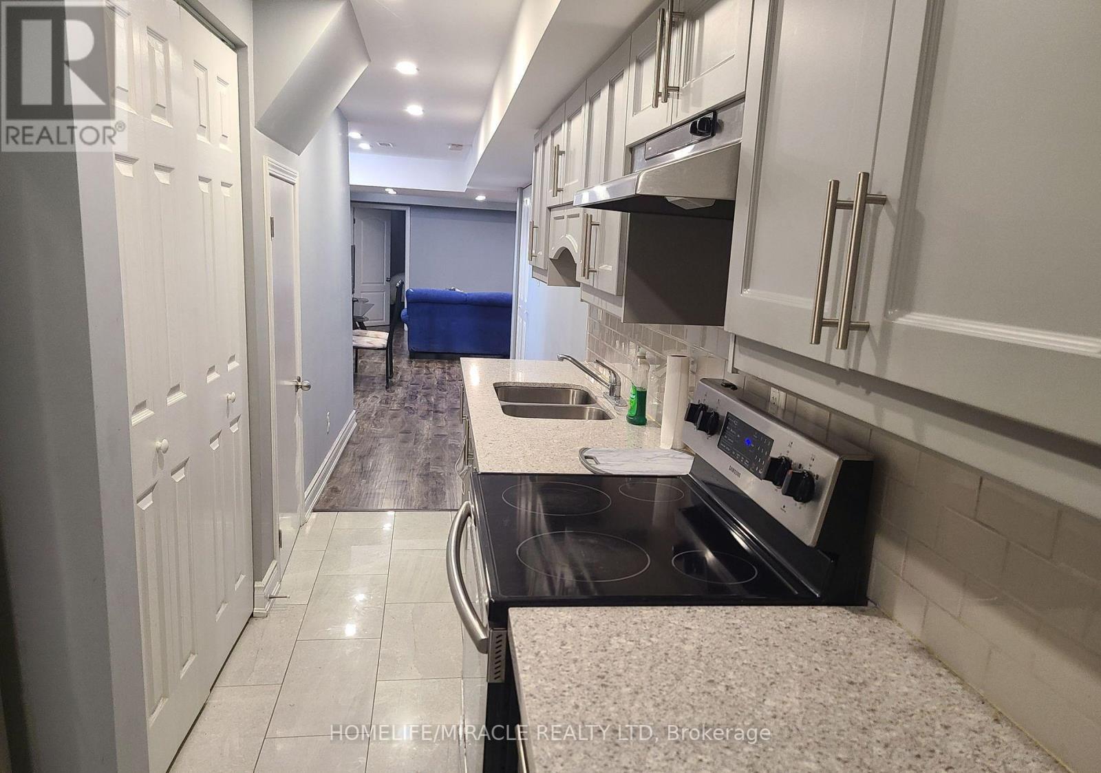 150 Gentile Circle, Vaughan, Ontario  L4H 3N3 - Photo 12 - N12666350