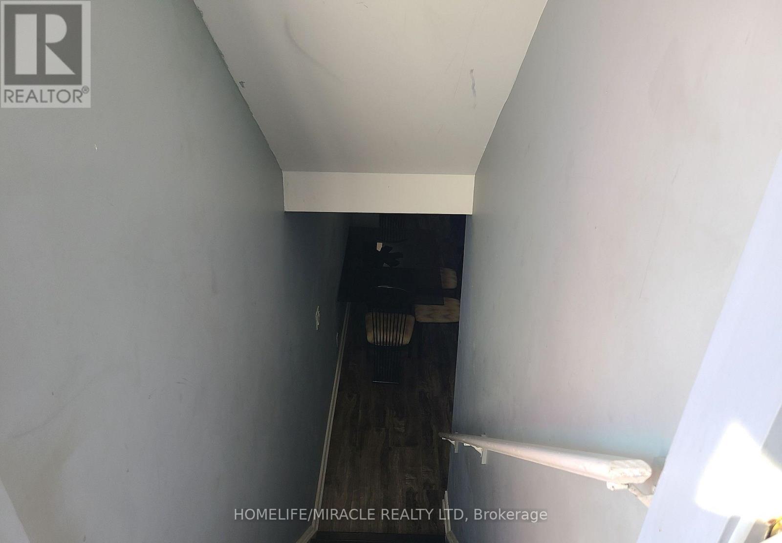 150 Gentile Circle, Vaughan, Ontario  L4H 3N3 - Photo 3 - N12666350