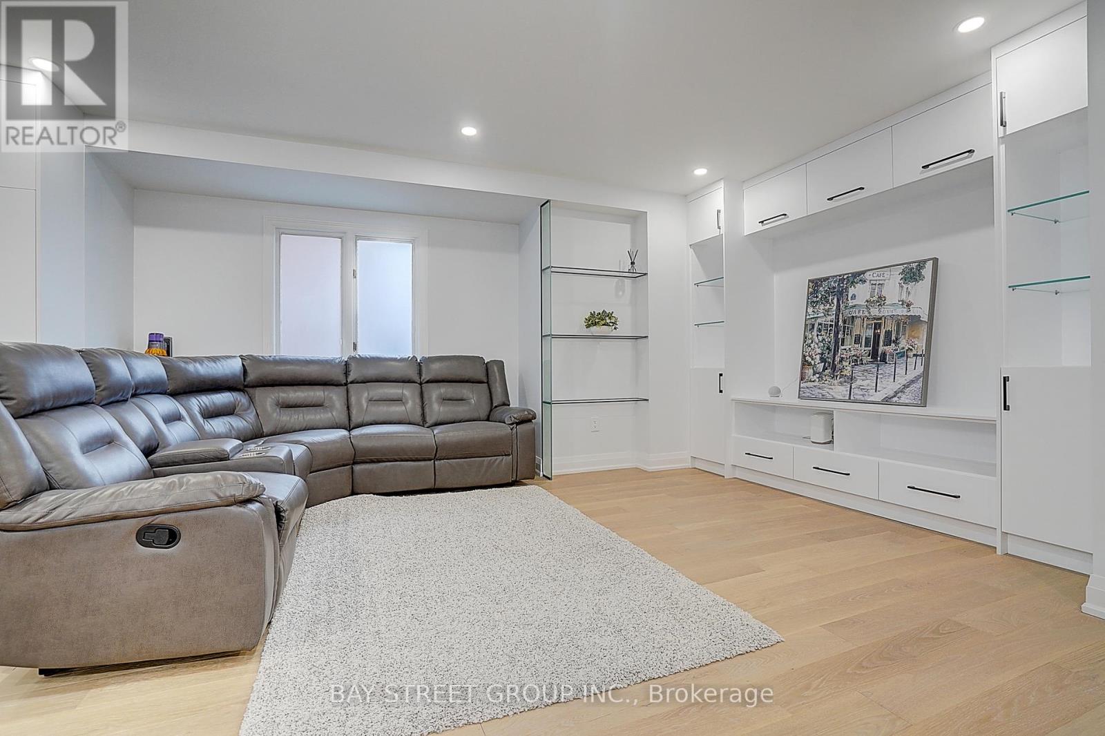 8 Mooreland Court, Markham, Ontario  L3P 7P8 - Photo 11 - N12671622