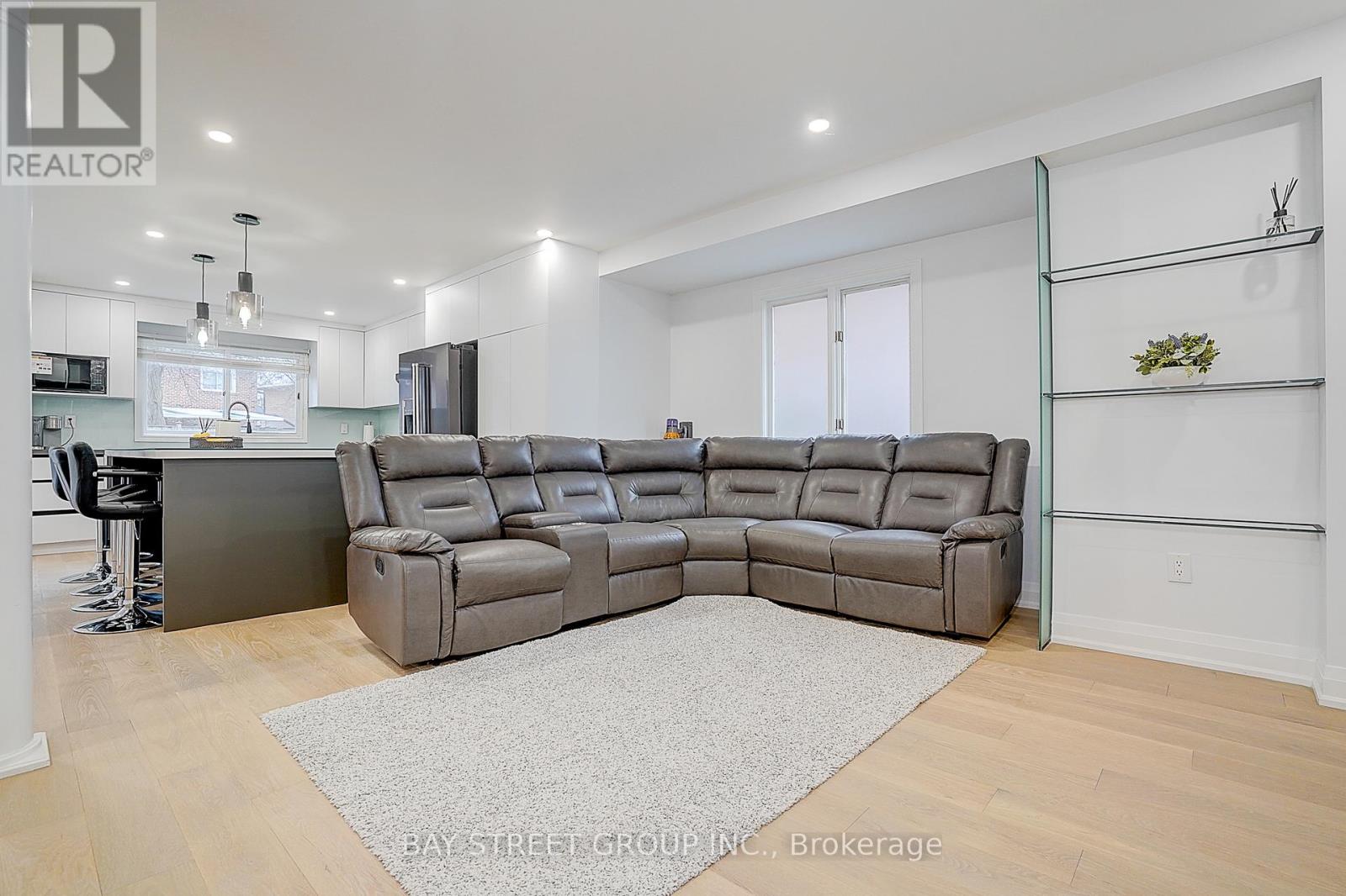 8 Mooreland Court, Markham, Ontario  L3P 7P8 - Photo 12 - N12671622