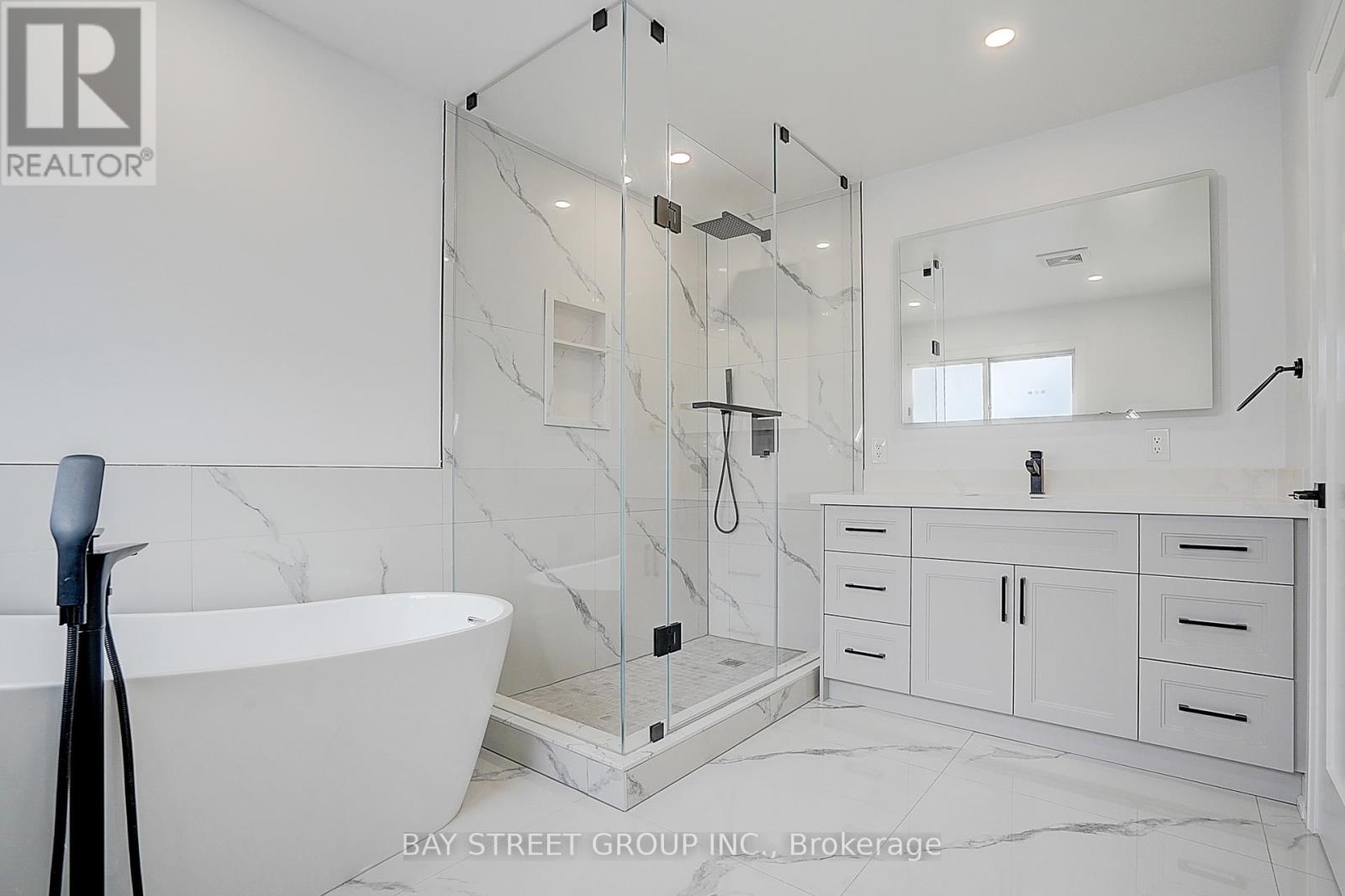 8 Mooreland Court, Markham, Ontario  L3P 7P8 - Photo 26 - N12671622