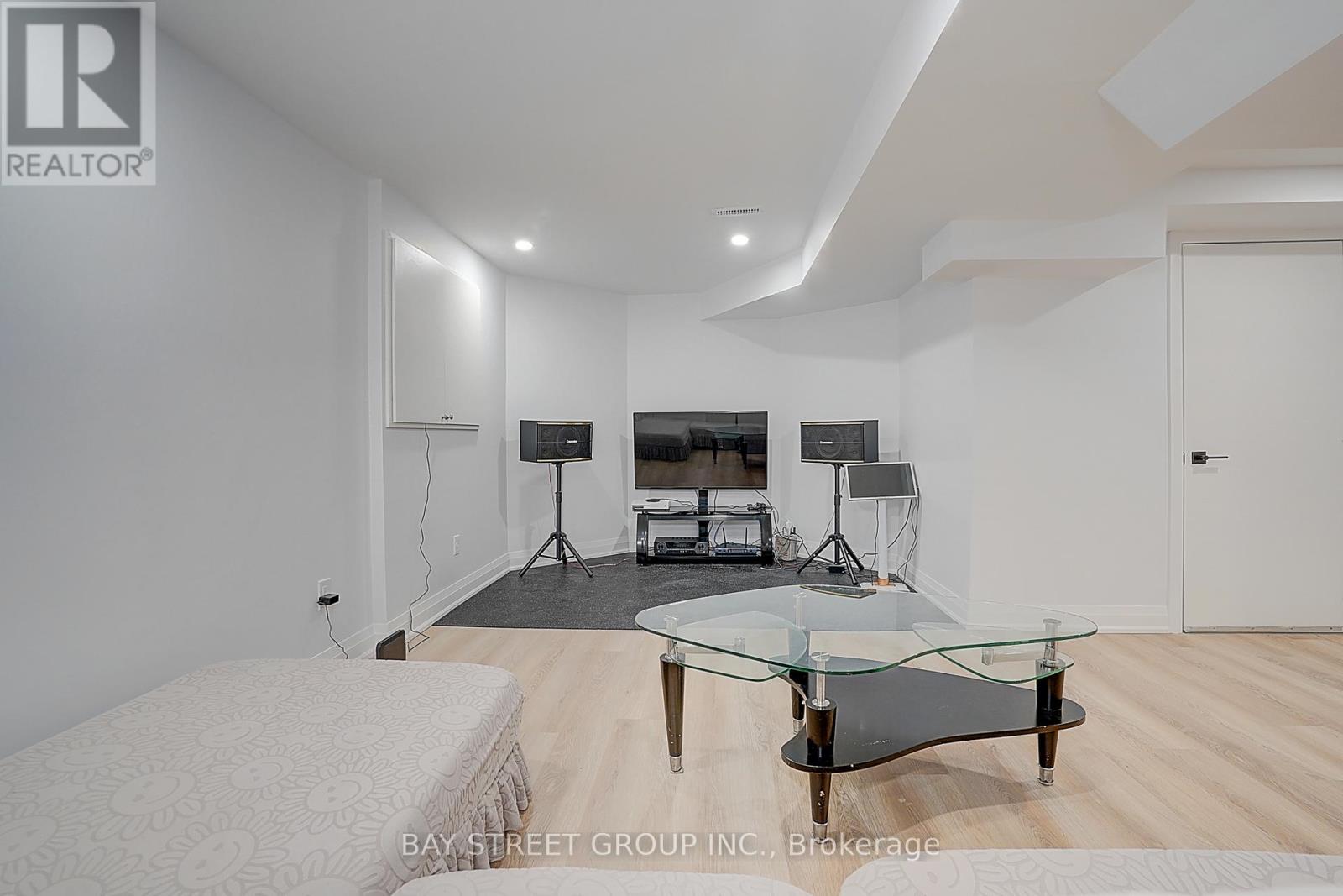 8 Mooreland Court, Markham, Ontario  L3P 7P8 - Photo 34 - N12671622