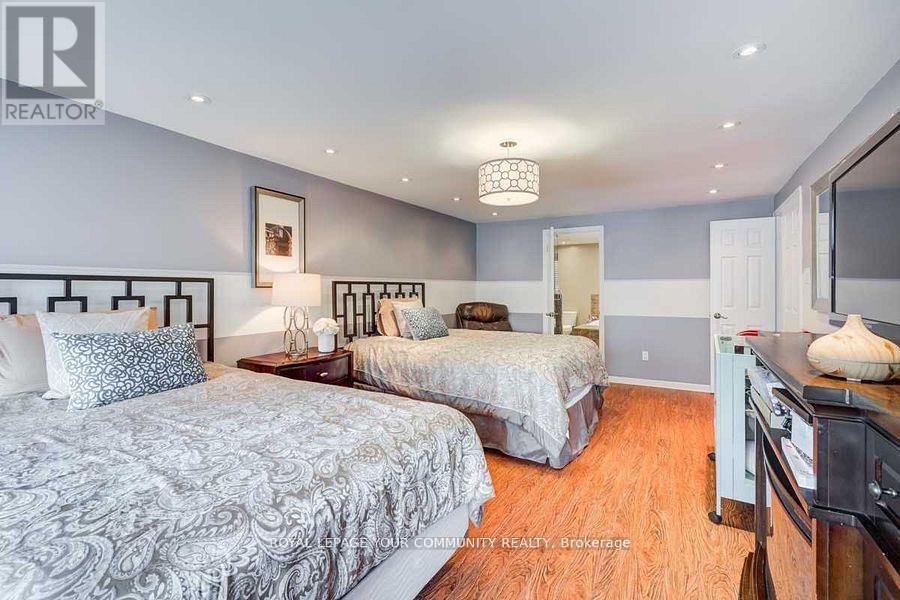 98 York Hill Boulevard, Vaughan, Ontario  L4J 2P6 - Photo 12 - N12671642