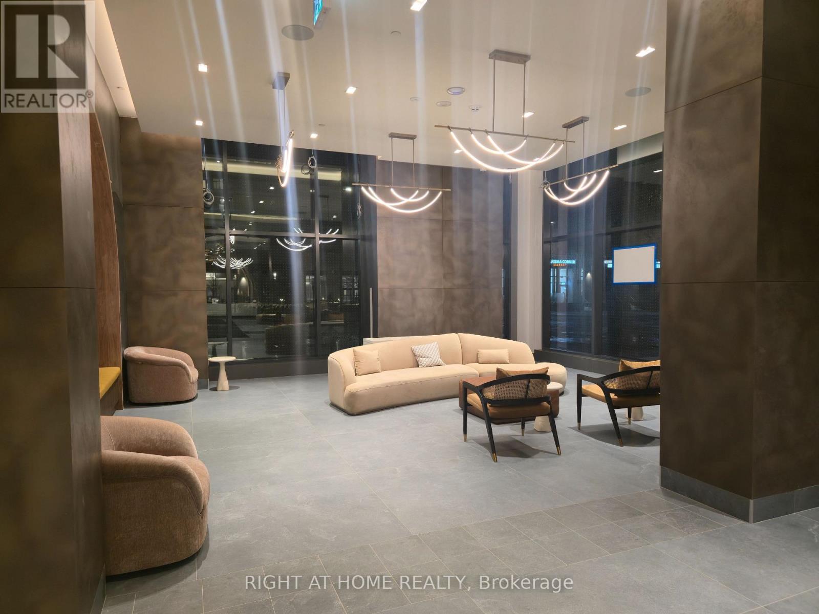 1703 - 27 Korda Gate, Vaughan, Ontario  L4K 0P6 - Photo 2 - N12671798