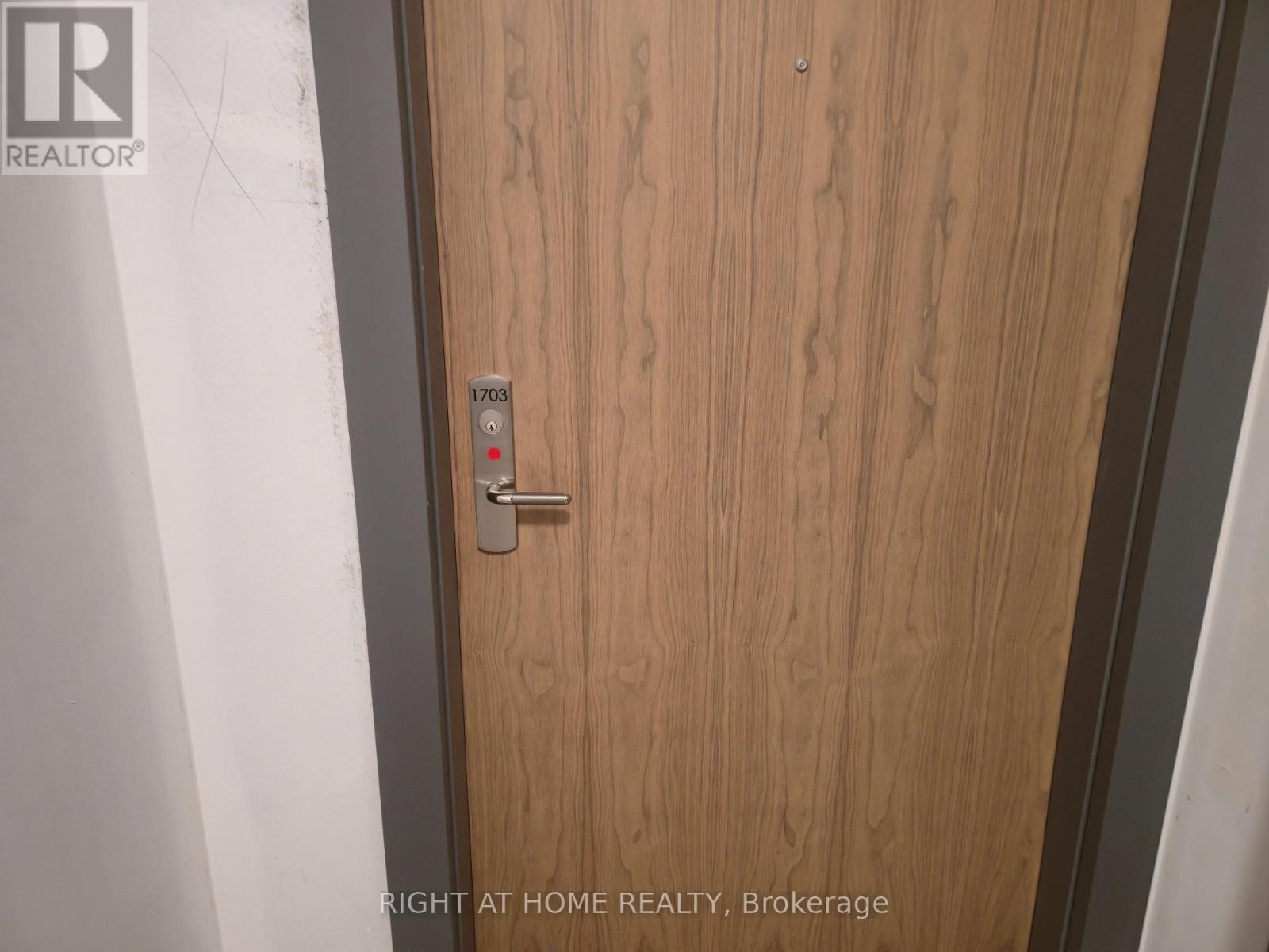 1703 - 27 Korda Gate, Vaughan, Ontario  L4K 0P6 - Photo 4 - N12671798