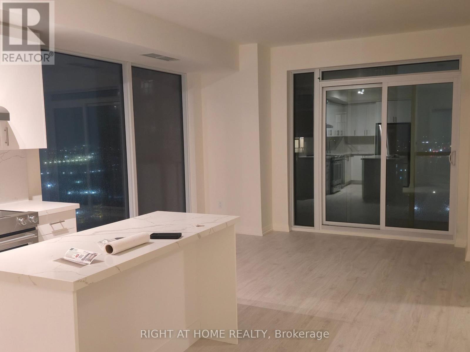 1703 - 27 Korda Gate, Vaughan, Ontario  L4K 0P6 - Photo 5 - N12671798