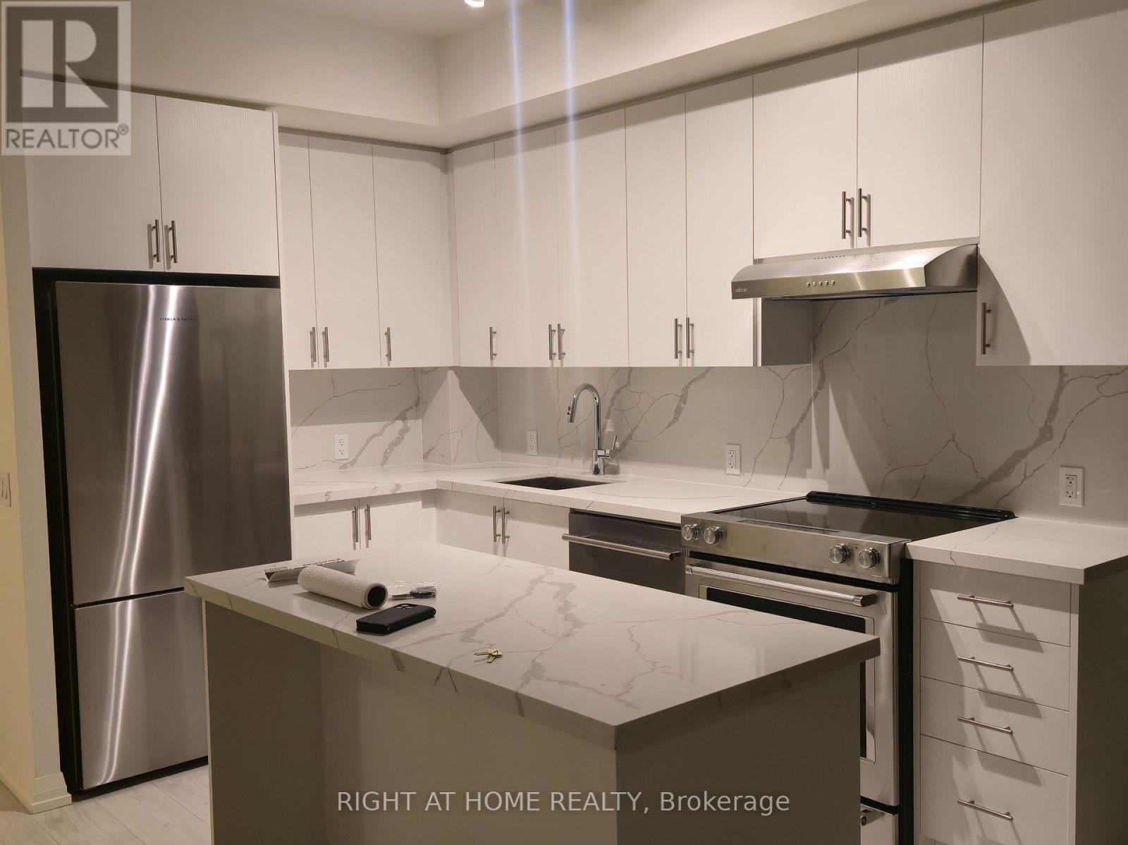 1703 - 27 Korda Gate, Vaughan, Ontario  L4K 0P6 - Photo 6 - N12671798