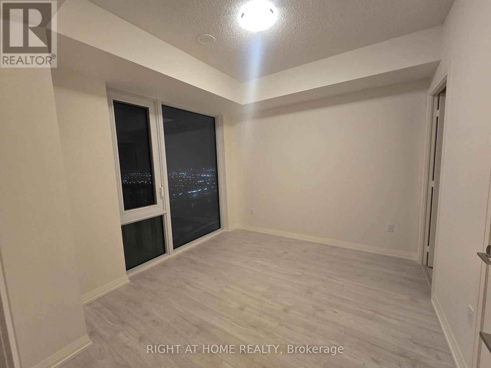 1703 - 27 Korda Gate, Vaughan, Ontario  L4K 0P6 - Photo 9 - N12671798