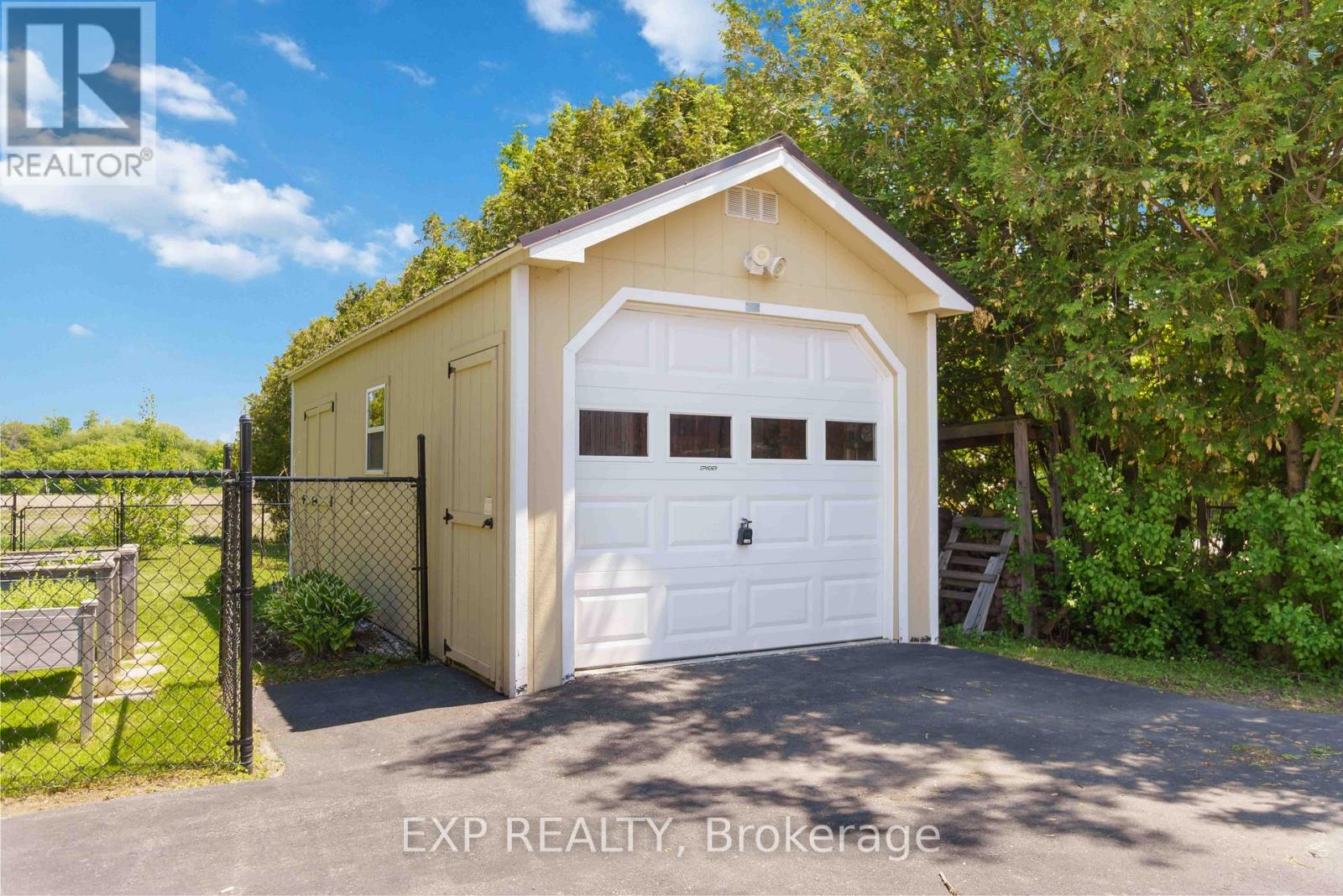 636 County Road 9, Alfred And Plantagenet, Ontario  K0B 1L0 - Photo 15 - X12185015