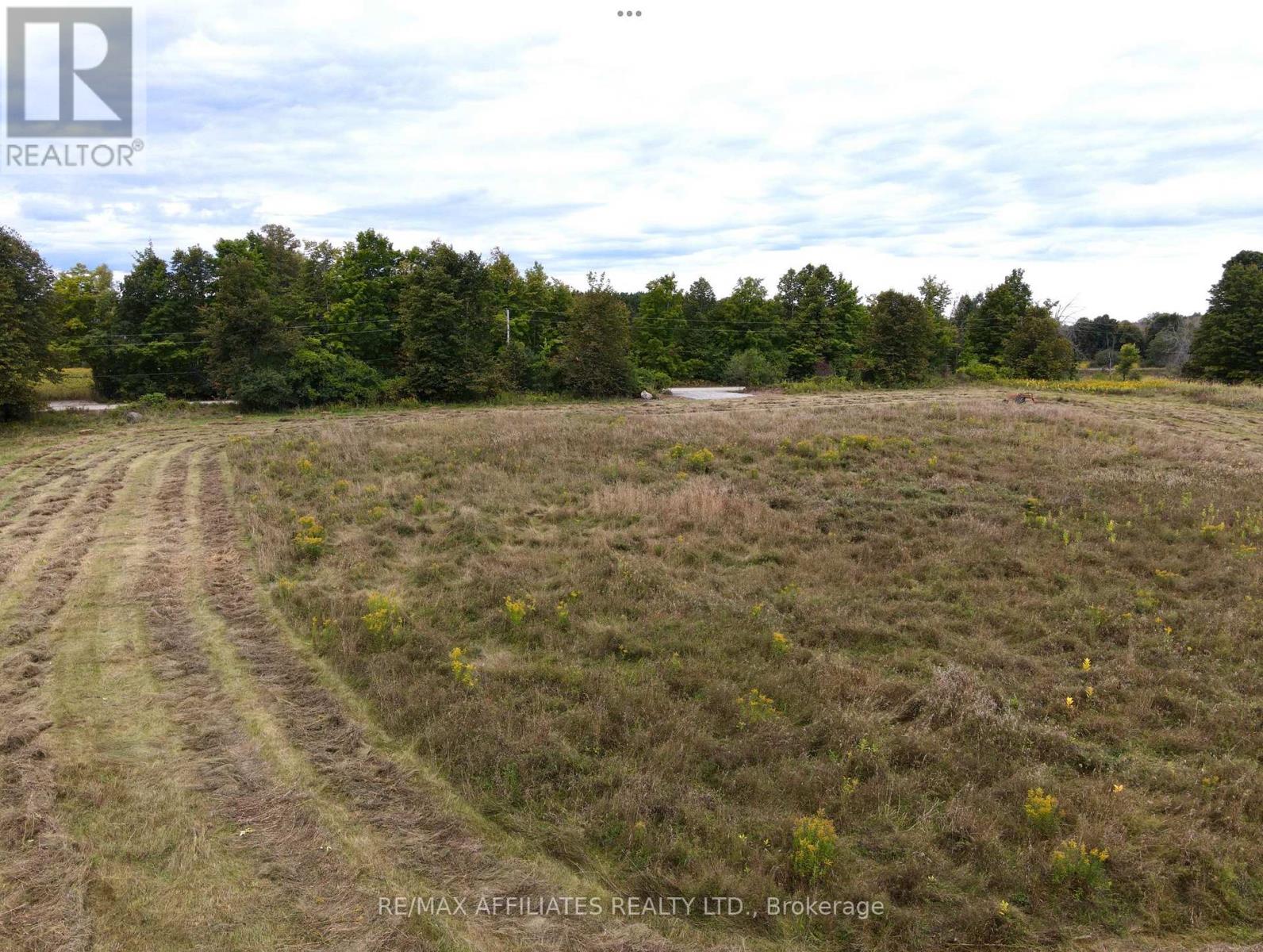 404 Ford Road, Montague, Ontario K7A 0G8 - Photo 4 - X12378046