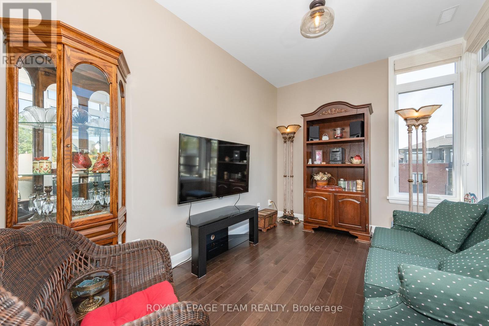 302 - 190 Boundstone Way, Ottawa, Ontario  K2T 0M9 - Photo 22 - X12415336