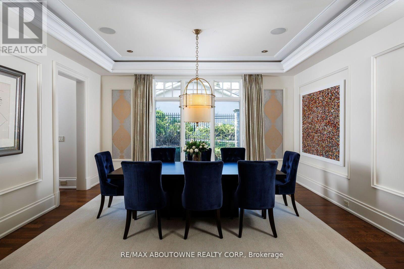 64 Brentwood Road, Oakville, Ontario  L6J 4B6 - Photo 10 - W12407363