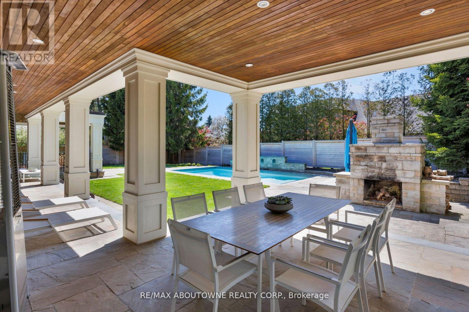 64 Brentwood Road, Oakville, Ontario  L6J 4B6 - Photo 37 - W12407363