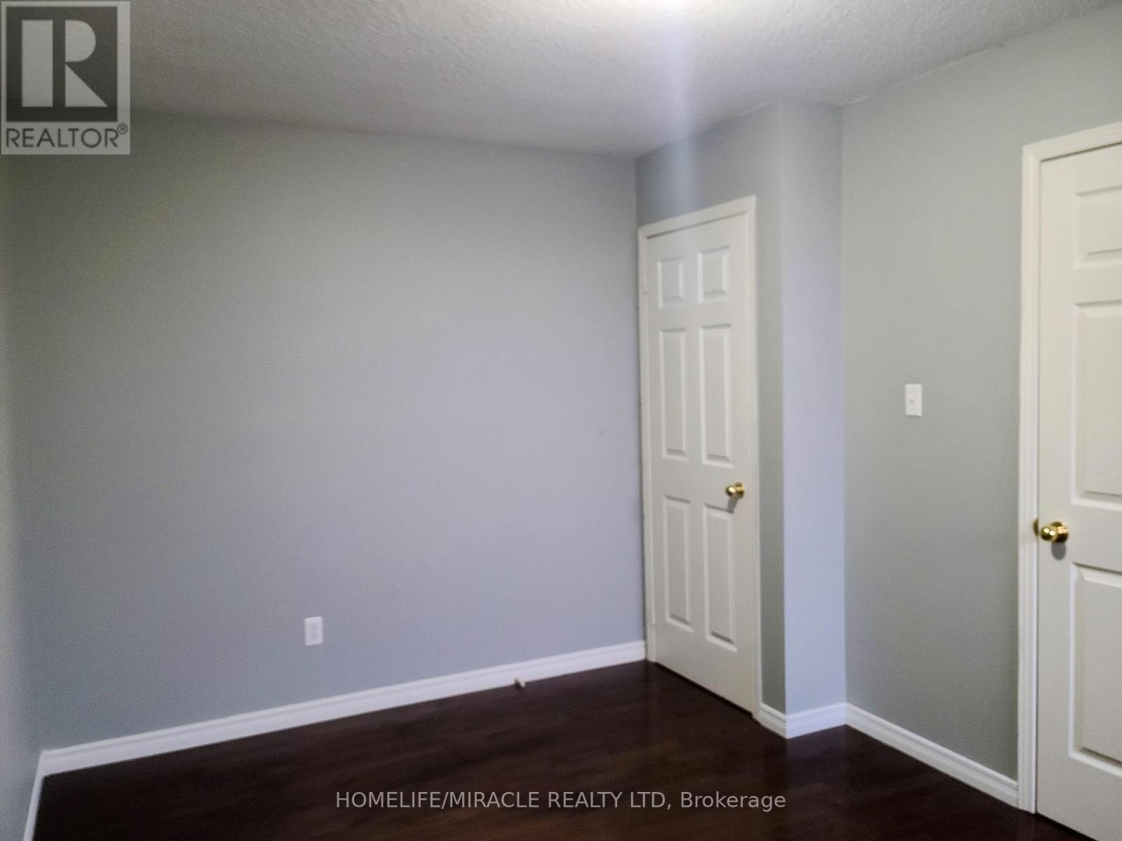 260 Stanley Street, Barrie, Ontario  L4M 6Y2 - Photo 17 - S12666506