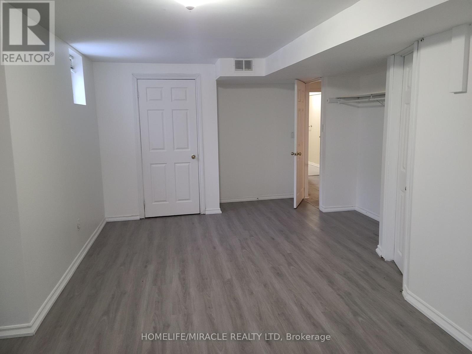 260 Stanley Street, Barrie, Ontario  L4M 6Y2 - Photo 31 - S12666506