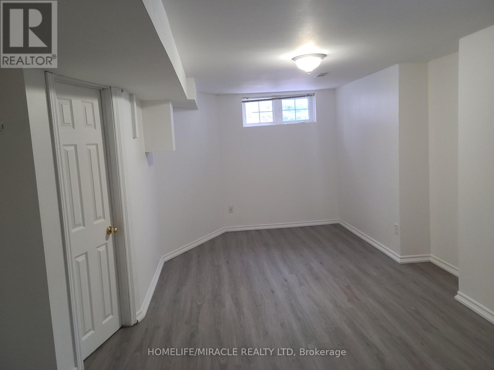 260 Stanley Street, Barrie, Ontario  L4M 6Y2 - Photo 34 - S12666506