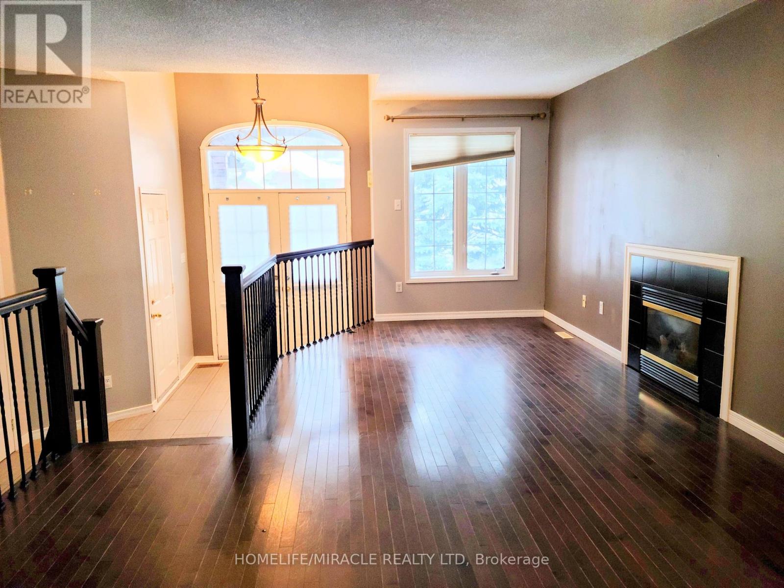 260 Stanley Street, Barrie, Ontario  L4M 6Y2 - Photo 8 - S12666506