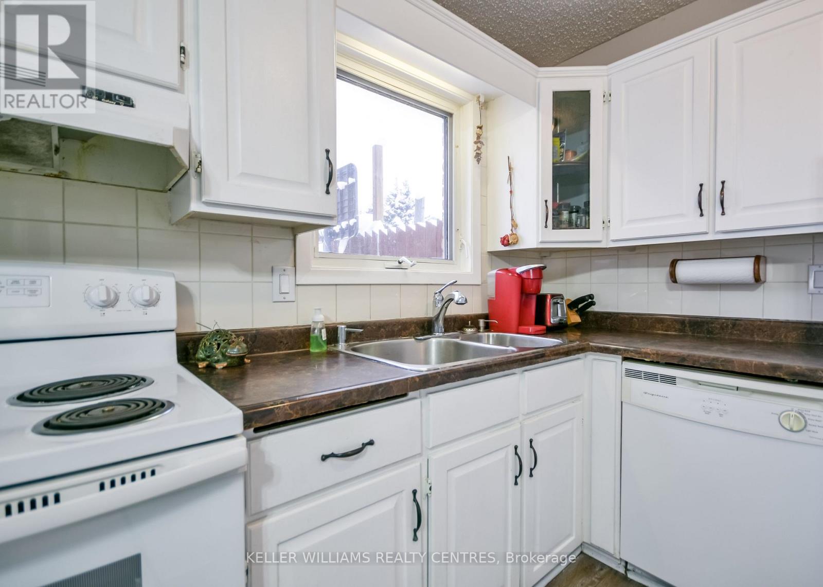 318 Colborne Street, Midland, Ontario  L4R 2J9 - Photo 12 - S12671670