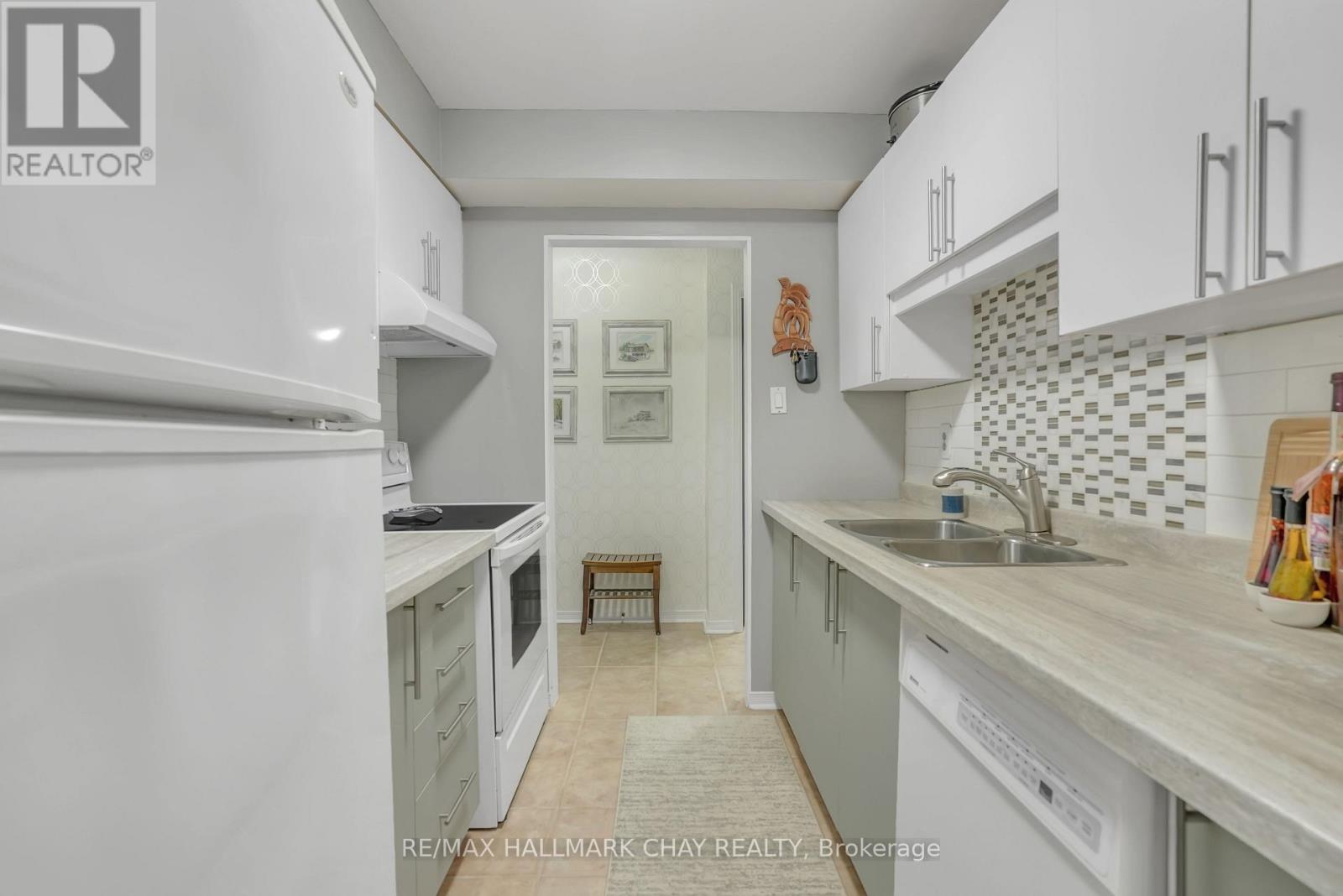 106 - 1 Quail Crescent, Barrie, Ontario  L4N 6W9 - Photo 21 - S12671688