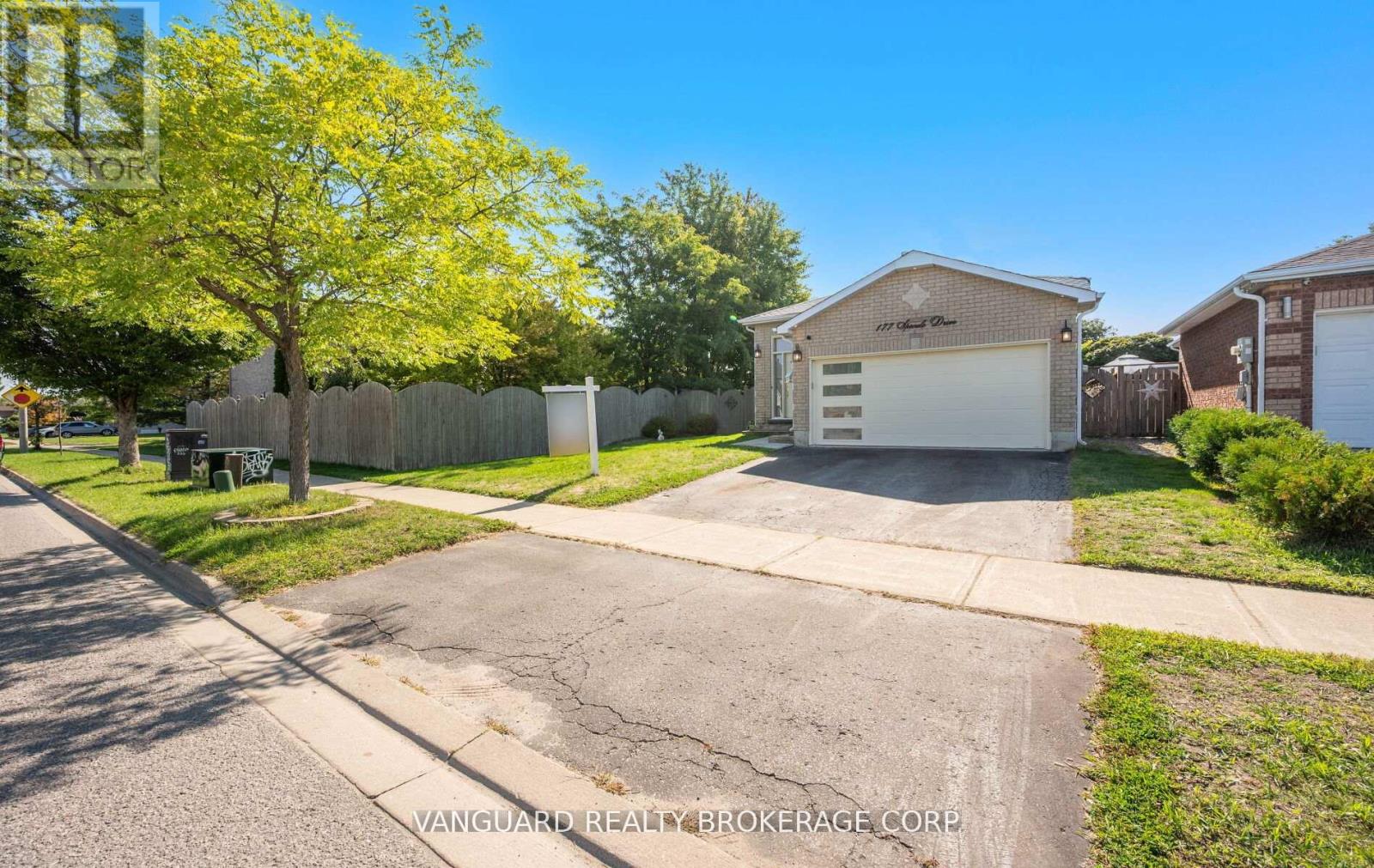 177 Sproule Drive, Barrie, Ontario  L4N 0P8 - Photo 2 - S12671692