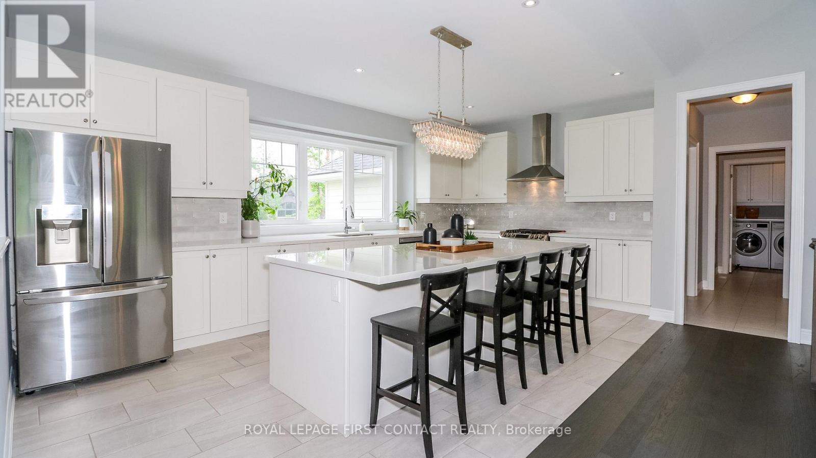 2066 Elana Drive, Severn (Marchmont), Ontario  L3V 0C2 - Photo 10 - S12671826