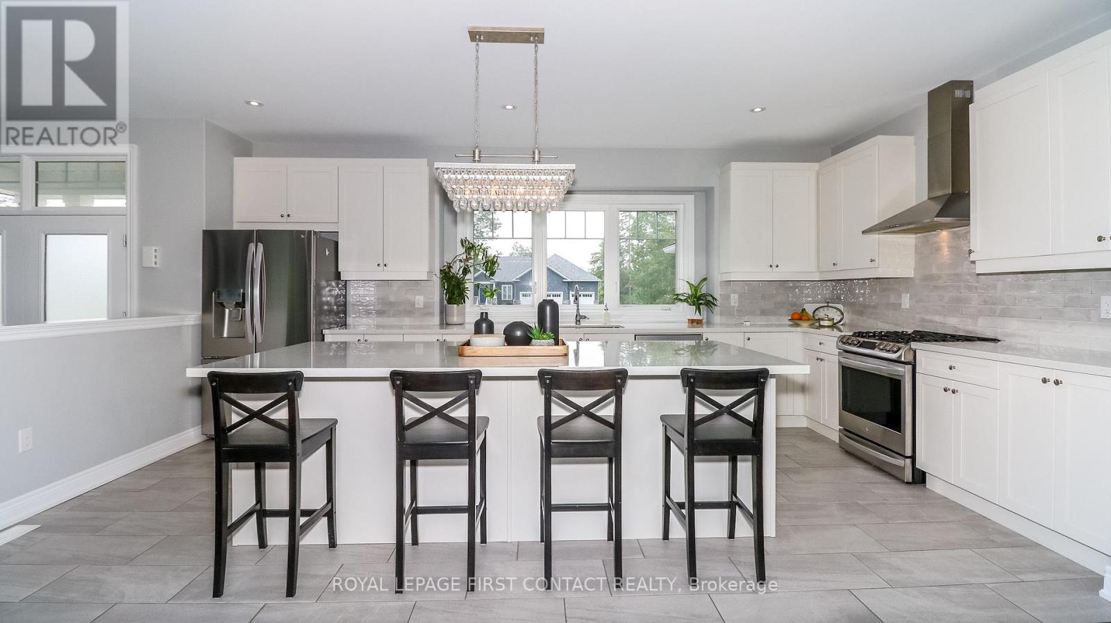 2066 Elana Drive, Severn (Marchmont), Ontario  L3V 0C2 - Photo 11 - S12671826