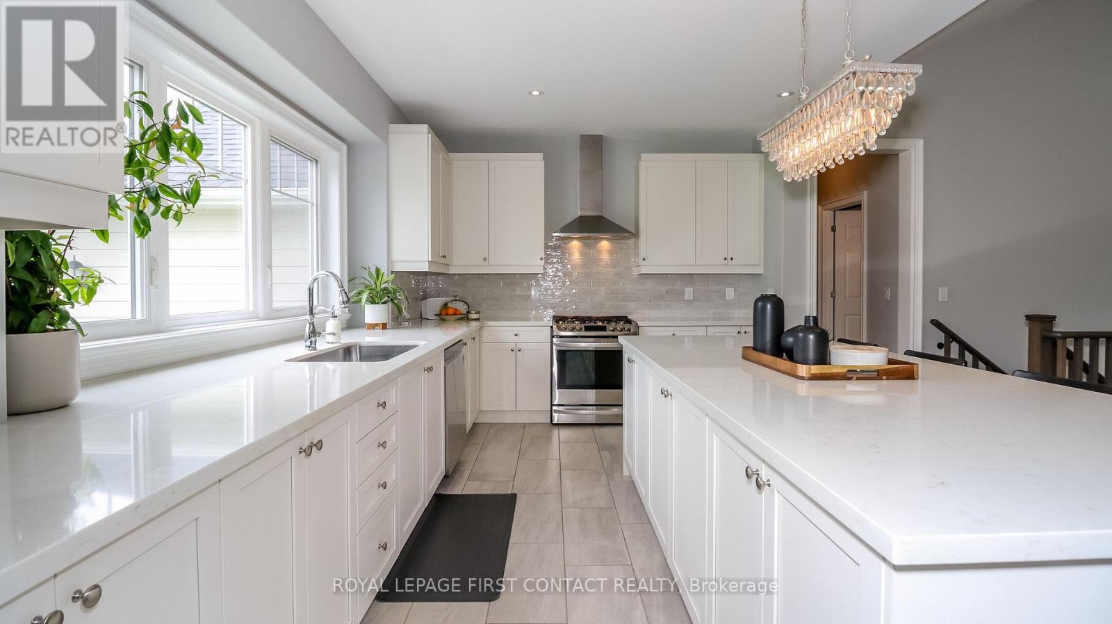 2066 Elana Drive, Severn (Marchmont), Ontario  L3V 0C2 - Photo 13 - S12671826